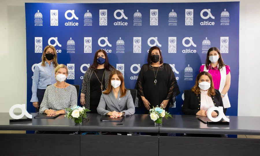 Altice se suma al sello Igualando RD ratificando su compromiso con la equidad de género