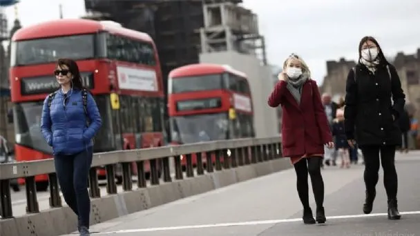 Reino Unido estudia retrasar el confinamiento tras aumento de contagios por variante Delta