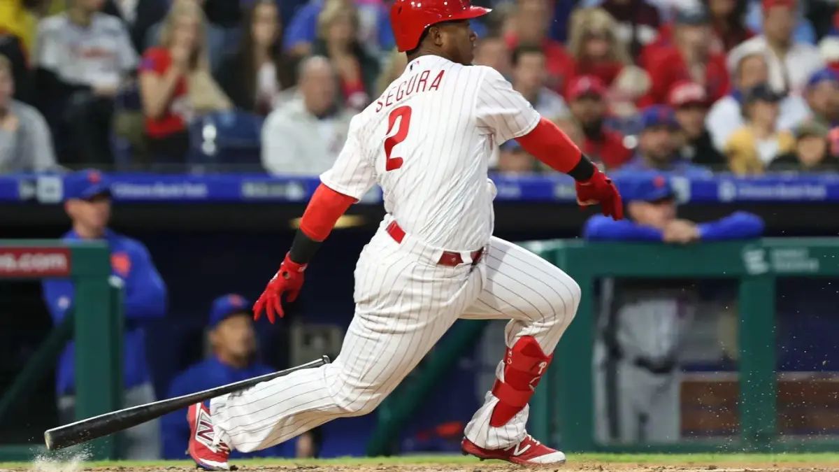 Sencillo de dos carreras de Jean Segura decide victoria de Filis