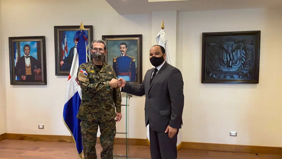 Ministro de Defensa crea comisión para investigar rapto de joven en Licey