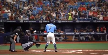 El dominicano Bruján debuta en Grandes Ligas con impulsada y triunfo