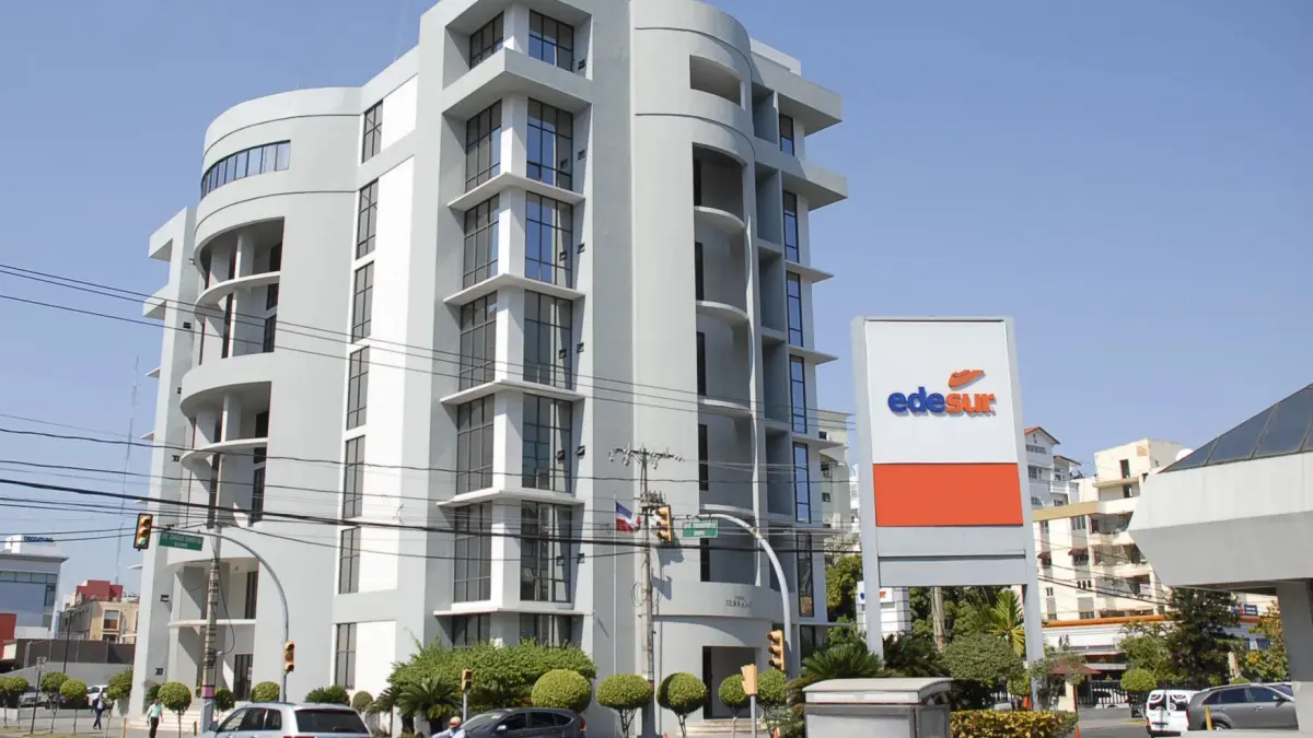 Edesur: Queda 1.3% de clientes afectados por paso de la tormenta Elsa