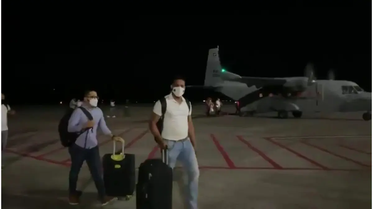 Dominicanos retornan a RD desde Haití; Habilitan línea telefónica para solicitud de regreso