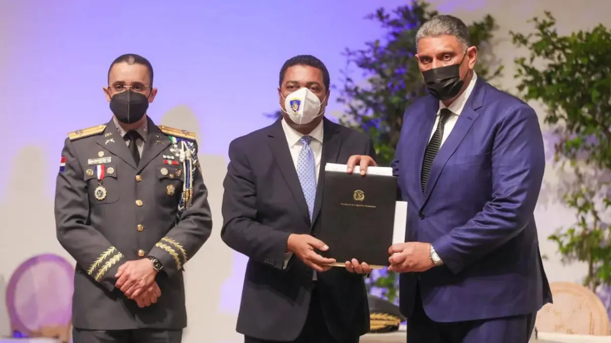 Ministerio de Interior y Policía busca recuperar armas de fuego que tienen de exalcaldes