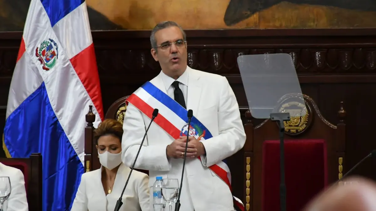 Abinader pospuso su discurso de rendición de cuentas para el miércoles por paso de Grace