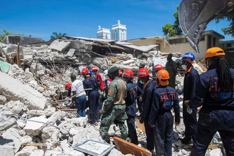 México envía 19 toneladas de víveres e insumos a Haití por el terremoto