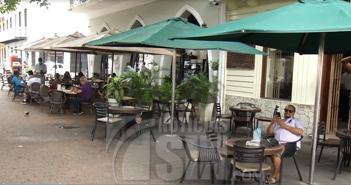 Comerciantes optimistas por levantamiento a partir de hoy del toque de queda en el DN y La Altagracia