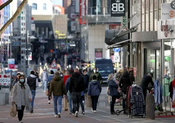Los lugares cerrados de Alemania, solo para vacunados, inmunizados o con test