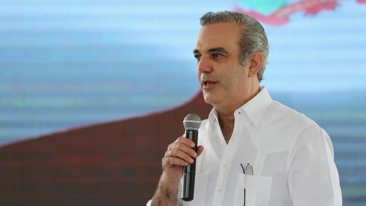 Abinader suspende actividades en Puerto Plata por paso de la tormenta Grace