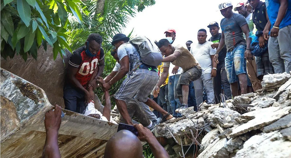 Sube a 1.419 el número de muertos por el terremoto en Haití