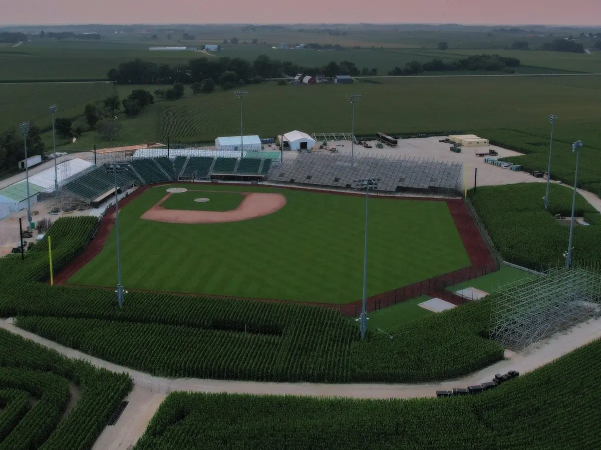 Yanquis y Medias Blancas vestirán uniformes especiales en el Field of Dreams