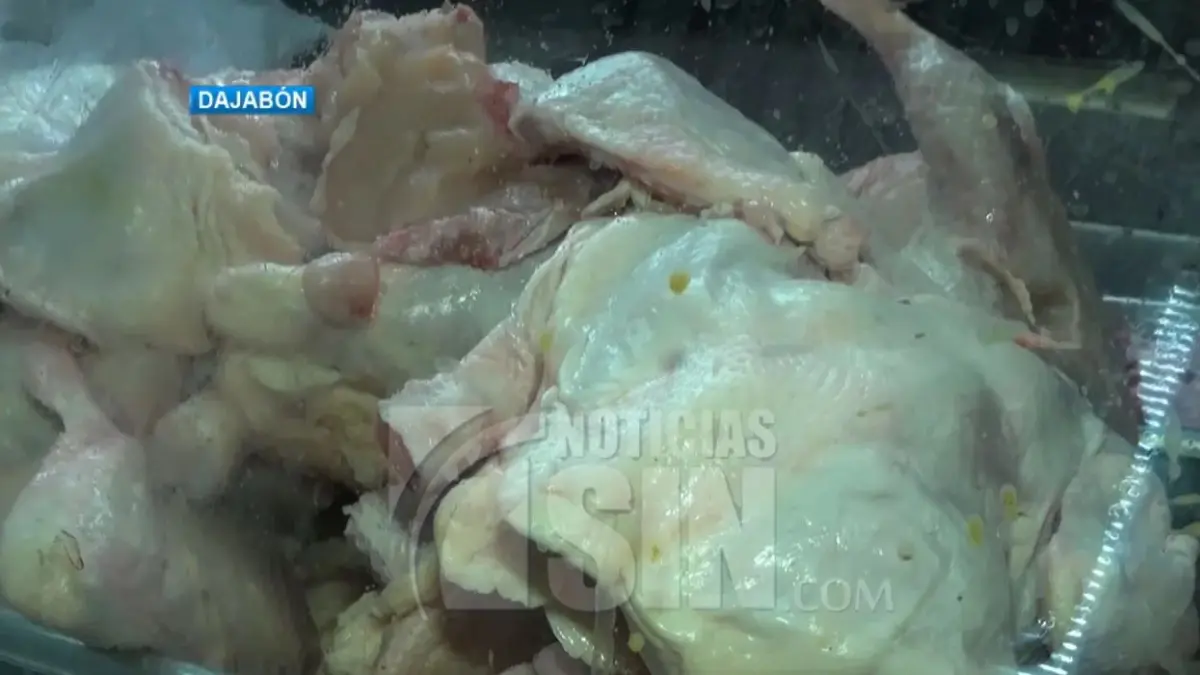 Escasea carne de pollo en la frontera