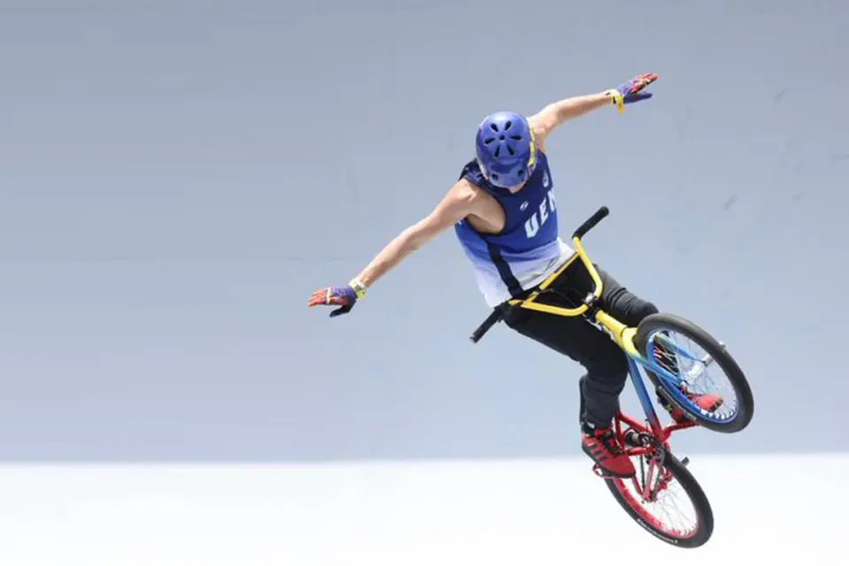 El venezolano Dhers alarga su leyenda hasta Tokio y mira a París