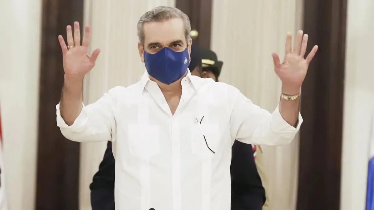 Abinader instruye a organismos de socorro proteger familias ante el paso de posible tormenta Fred