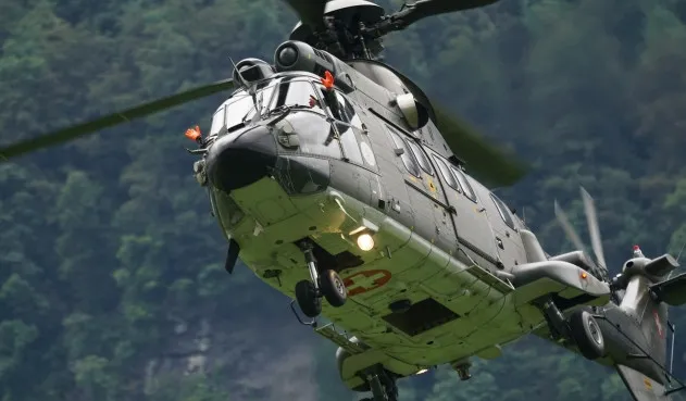 Un helicóptero ruso cae al lago Kuril y desaparecen siete personas