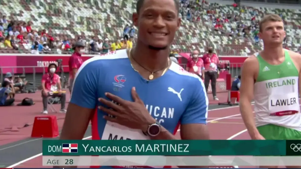 Yancarlos Martínez sella su boleto a la semifinal de los 200 metros en Juegos Olímpicos