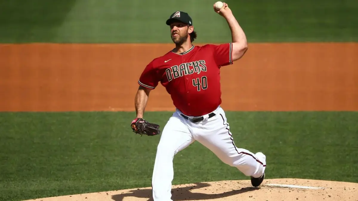 Bumgarner lidera la barrida de los Diamondbacks sobre los Filis