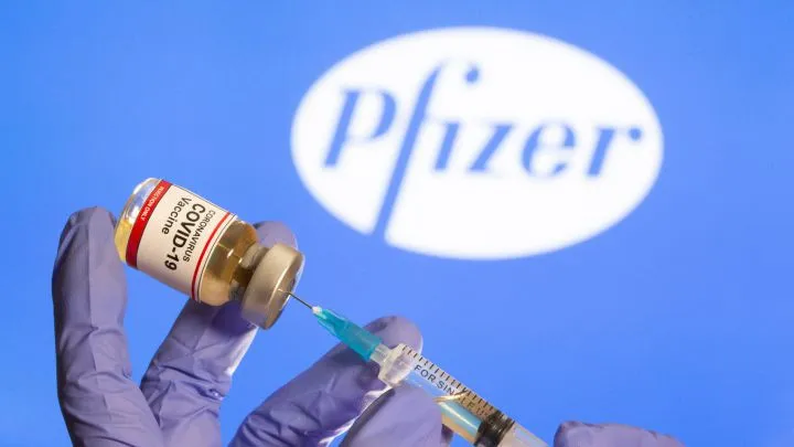 EEUU aprueba la tercera dosis de Pfizer para mayores de 65 años y otros casos