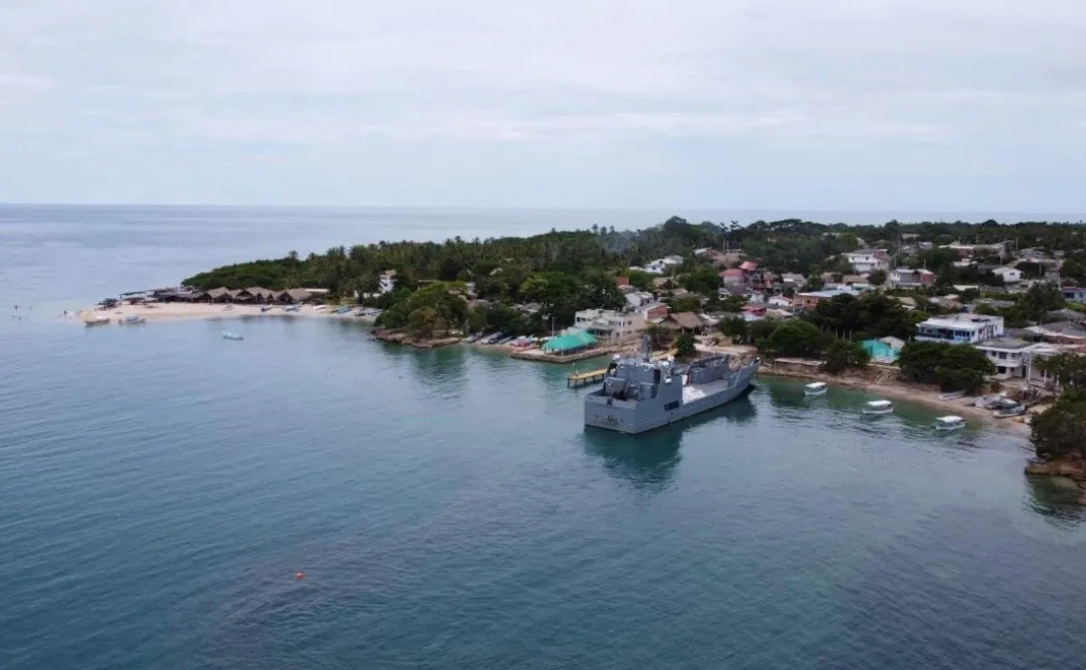 Rescatan a 16 personas que estaban a la deriva en el Pacífico colombiano