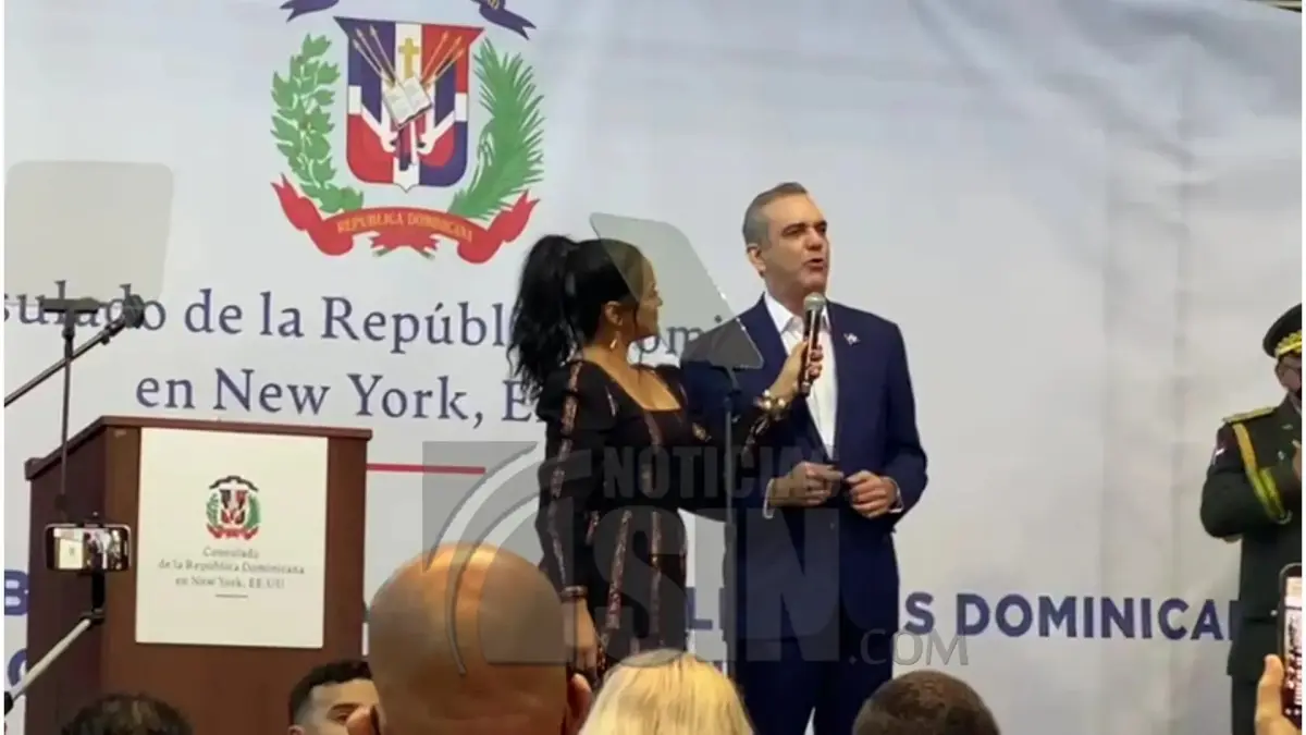 Presidente Abinader se reúne con hijos de dominicanos nacidos en EEUU