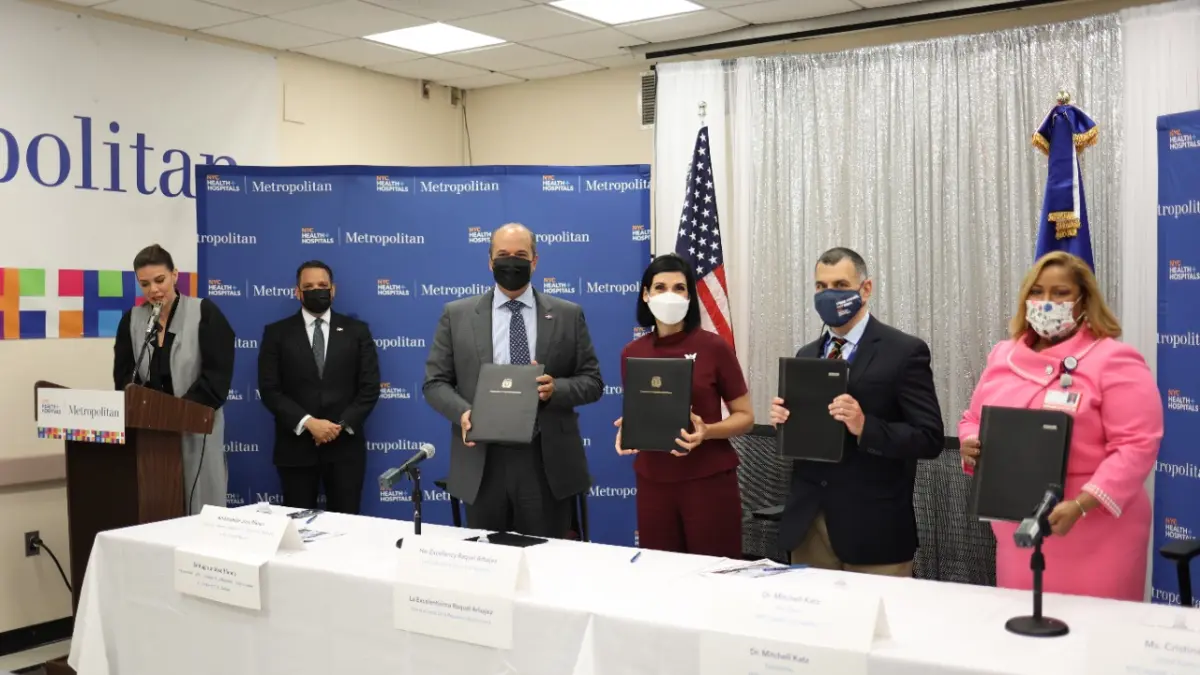Primera Dama y NYC Health+Hospitals firman acuerdo en beneficio de dominicanos en NY