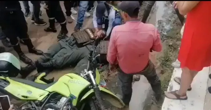 Asesinan a un policía e hieren a otro en un ataque en el sur de Colombia