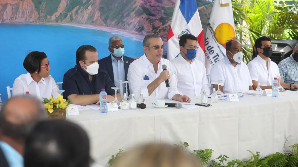 Presidente Abinader asegura proyecto de Manzanillo avanza a pasos firmes