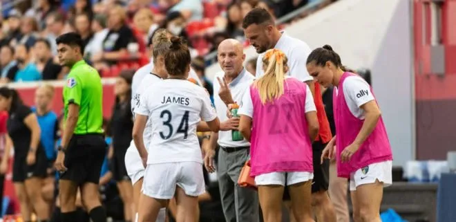 La FIFA abre investigación por escándalo sexual en el fútbol femenino de EEUU