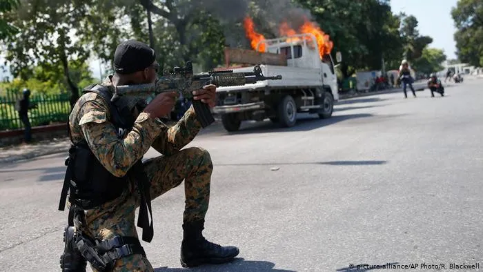 Un policía haitiano muere en enfrentamiento con bandas armadas en Martissant