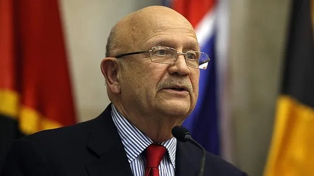 Ex vicepresidente Carlos Morales Troncoso mudó su fortuna de un paraíso fiscal a otro