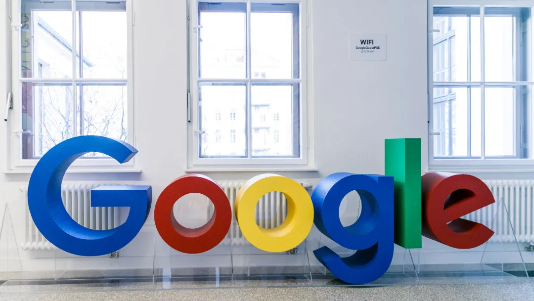 Google presume en privado de ralentizar la normativa de privacidad en la UE