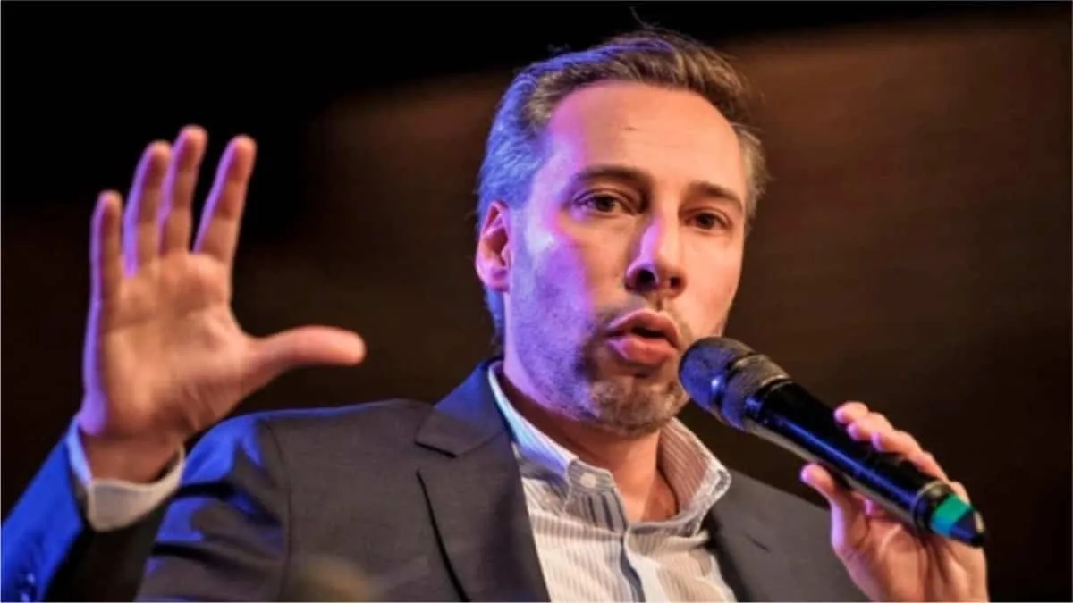 Periodista denuncia orden de allanamiento en su contra por investigación a “testaferro” de Maduro