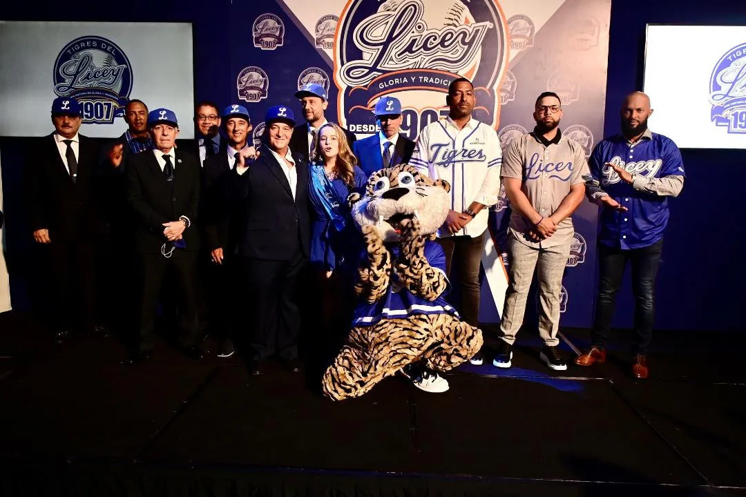 Presentan formalmente equipo de béisbol “Licey” para la temporada 2021-2022