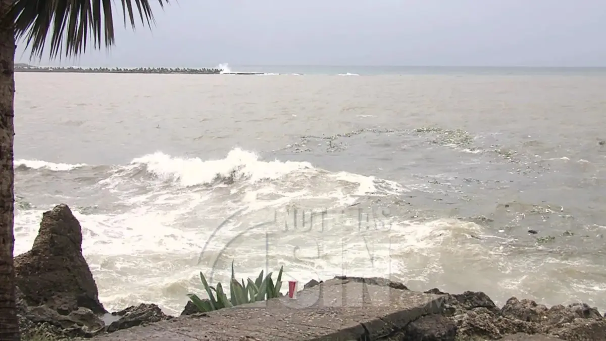 16 provincias en alerta por vaguada y onda tropical