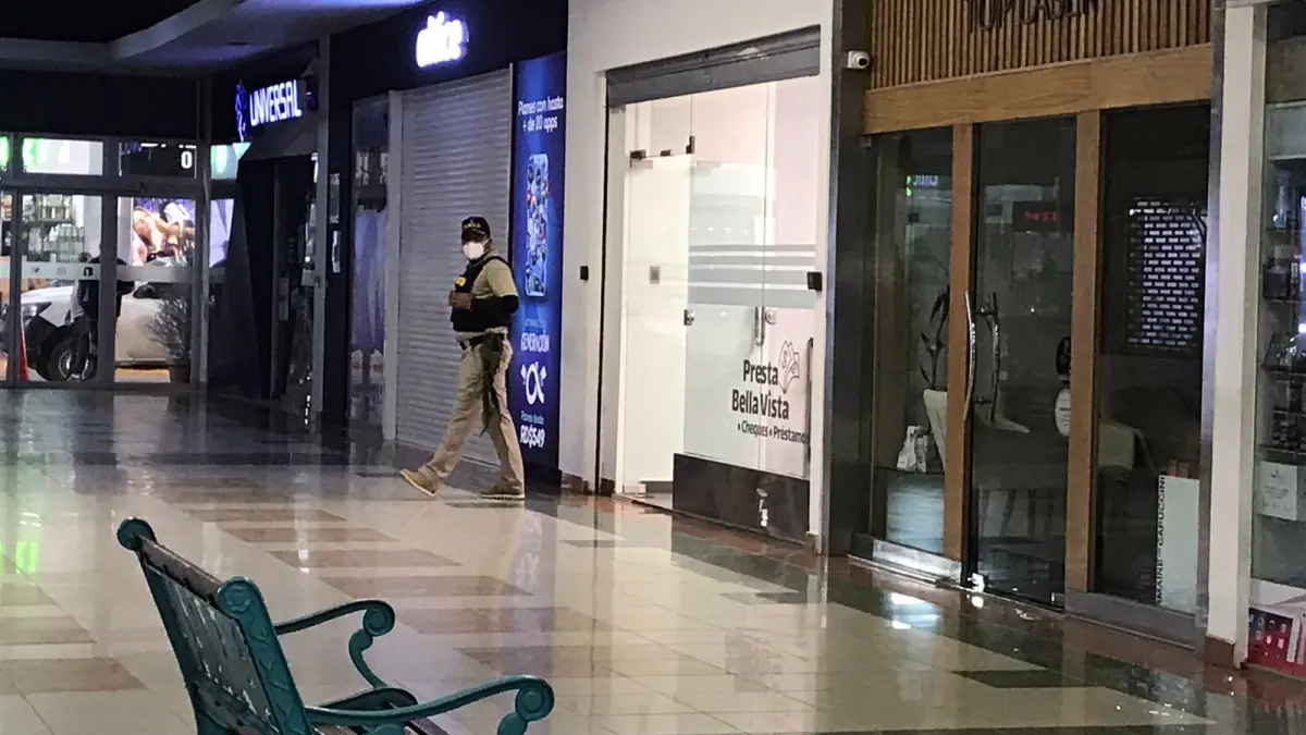 Una financiera en Bella Vista Mall entre los negocios allanados por Operación Larva
