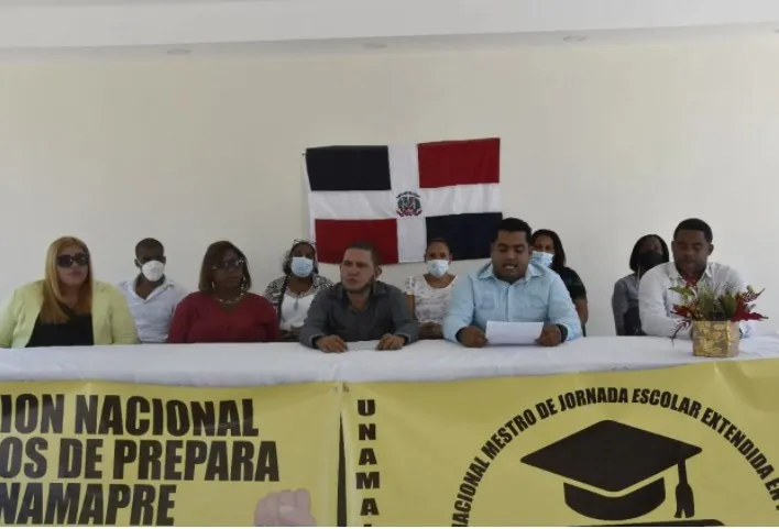 Maestros de Prepara exigen al Gobierno cumplir con el acuerdo ADP-Minerd