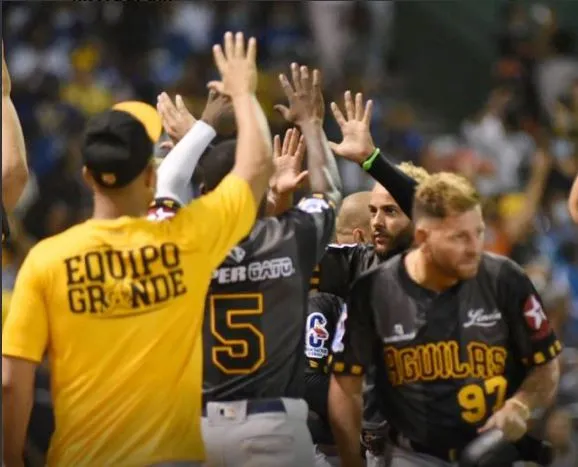 Águilas avanzan al quinto lugar tras derrotar 3-2 a los Tigres