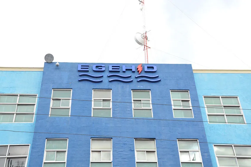 Notifican a EGEHID mediante acto de alguacil por incumplimiento de acuerdo