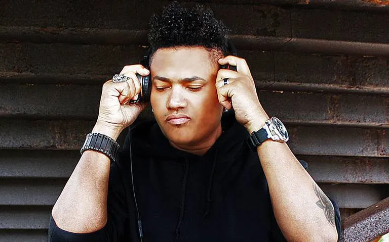 Artista Dominicano nominado al Grammy Anglo