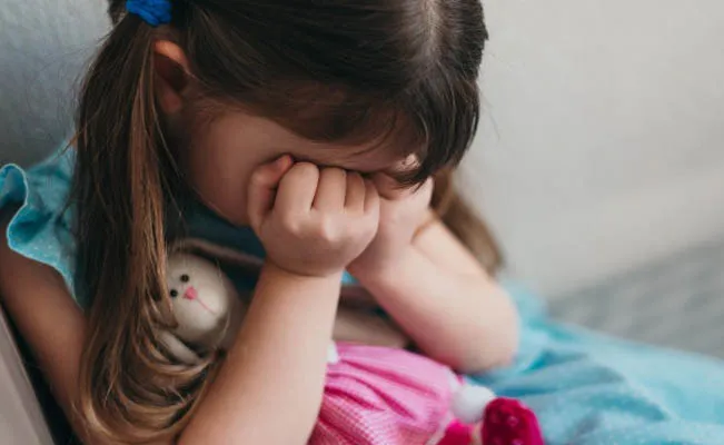 Niña violada en Bolivia fue sometida a un parto prematuro, denuncian abogados