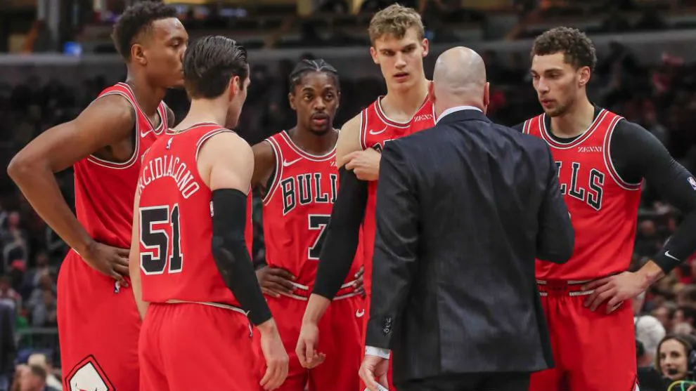 Brote de covid-19 en los Chicago Bulls obliga a suspender dos partidos