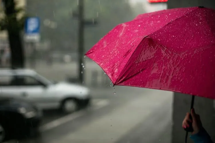 Onamet prevé lluvias débiles, oleaje irregular y temperaturas agradables para hoy