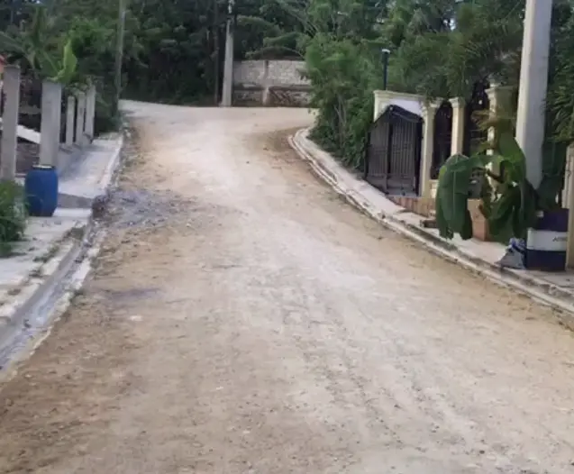 Denuncian dejan sin asfaltar La zona de la Escuela San Marcos en Nagua