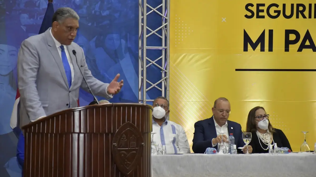 Interior y Policía deja en funcionamiento estrategia integral de seguridad ciudadana en Santiago