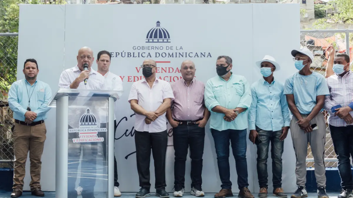 Gobierno entrega parque en el sector La Puya