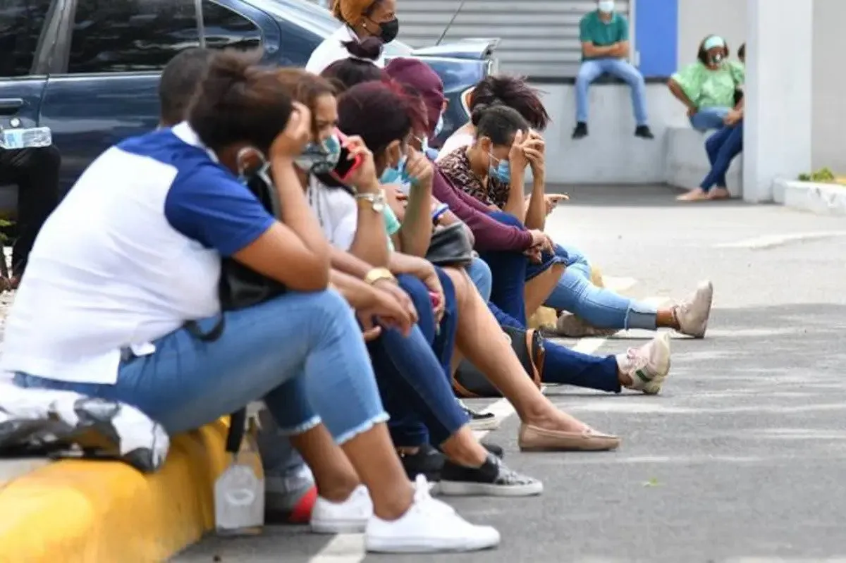 Aumentan emergencias y hospitalizaciones por Covid en clínicas y hospitales