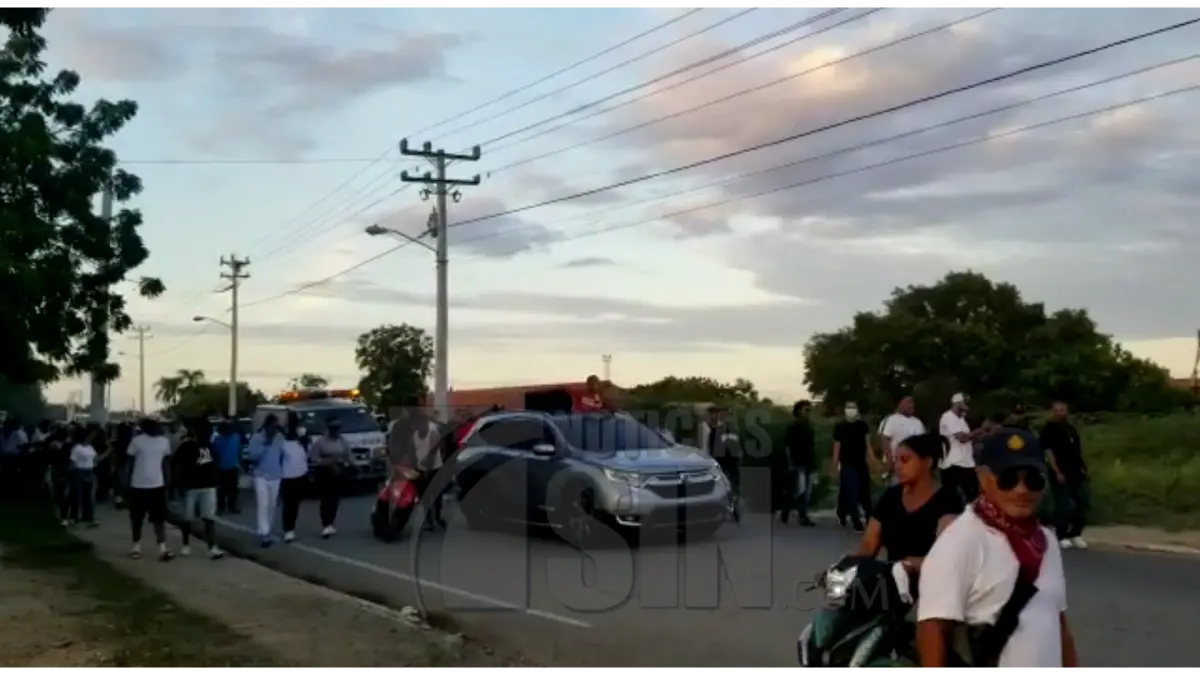 Sepultan restos de personas que murieron calcinadas en accidente