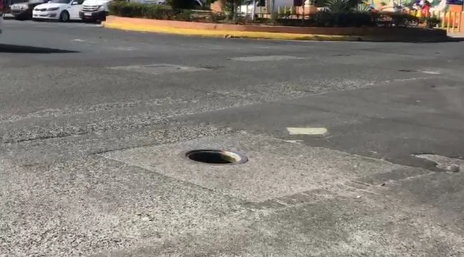 Robo de tapas de alcantarillas persiste en el Gran Santo Domingo