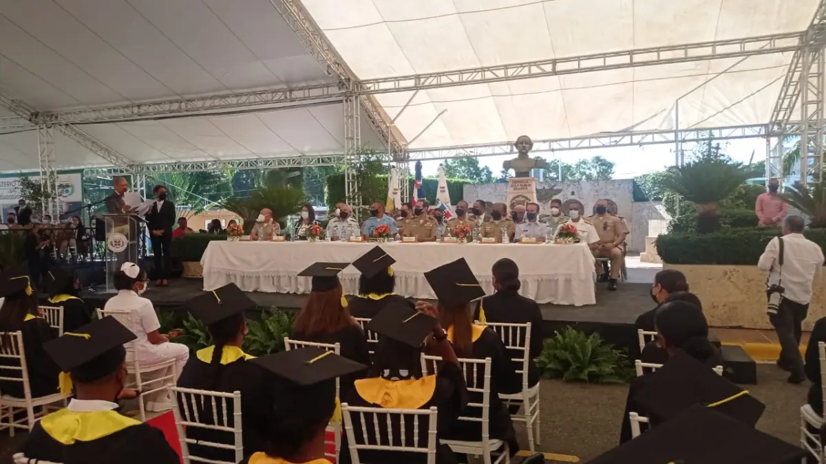 Fuerza Área y PN gradúan más 39,000 nuevos técnicos y auxiliares