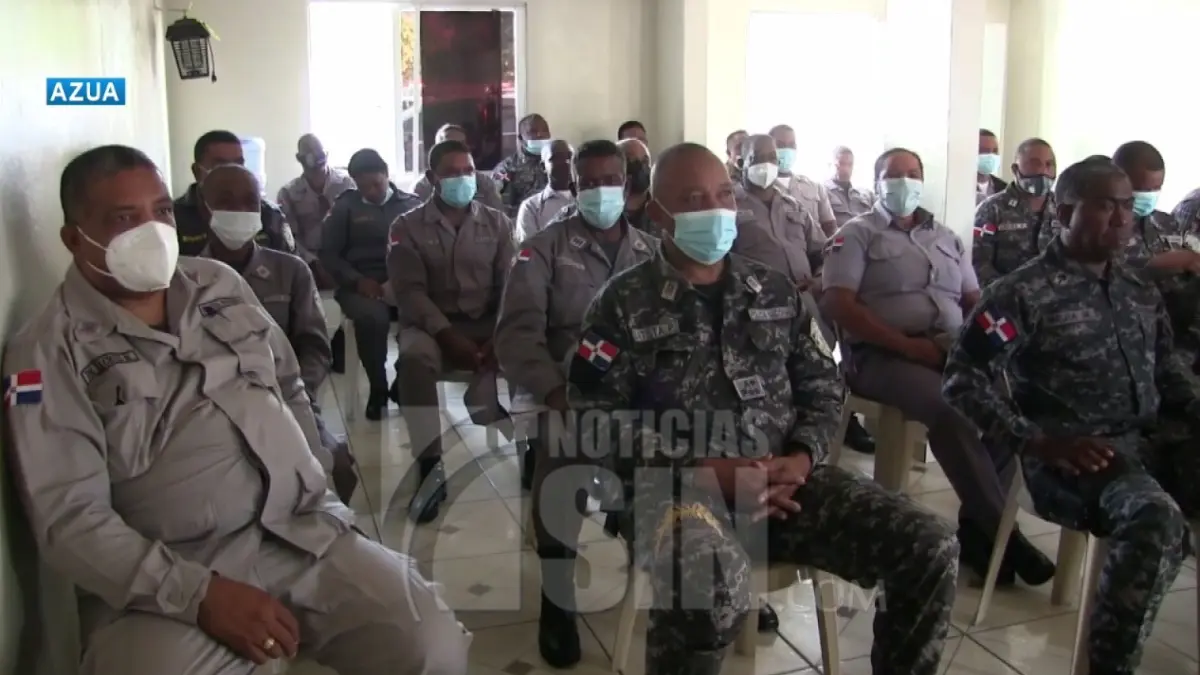 Aumenta patrullaje policial por festividades navideñas en Azua